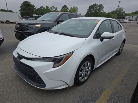 White 2023 Toyota Corolla LE for sale in Summerville, SC