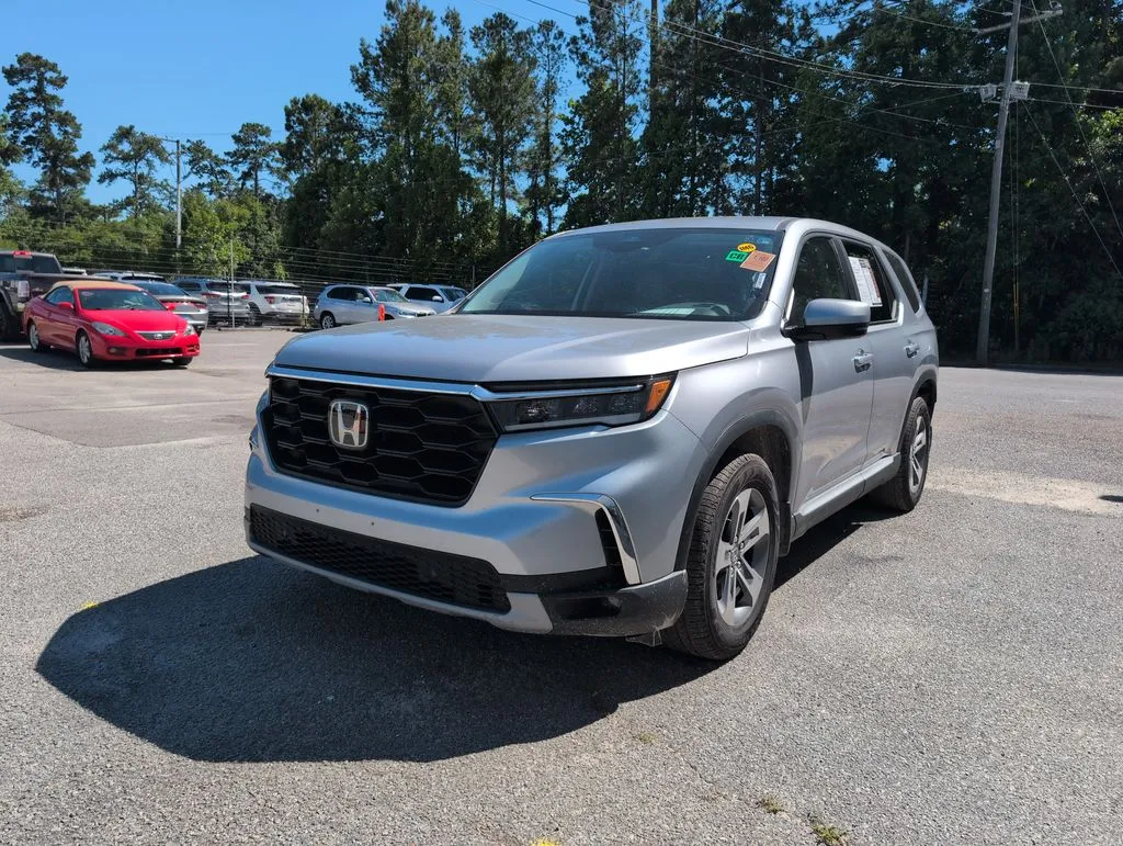 2024 Honda Pilot EX-L 8-Occupant AWD's photo