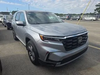 Photos of 2024 Honda Pilot EX-L for sale in Summerville, SC at Automaxx of the Carolinas