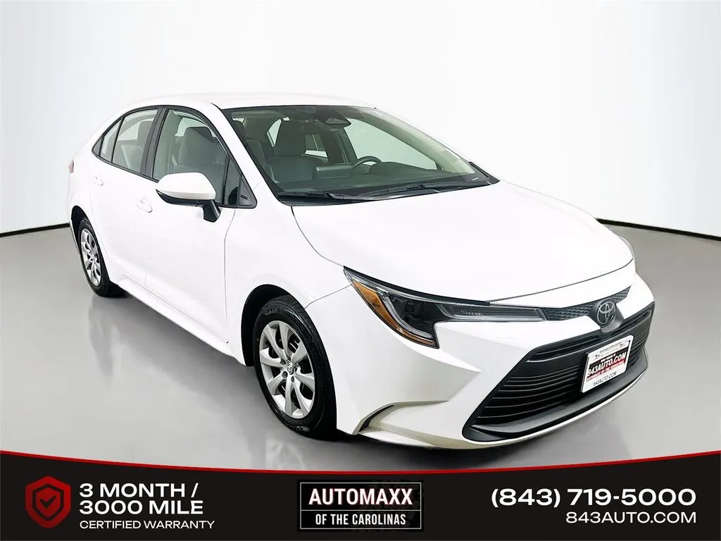 White 2023 Toyota Corolla LE for sale in Summerville, SC