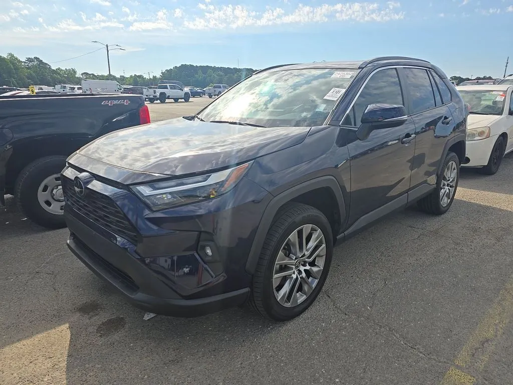 2023 Toyota RAV4 XLE Premium FWD's photo