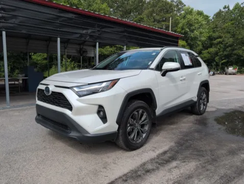 White 2022 Toyota RAV4 Hybrid XLE Premium for sale in Summerville, SC
