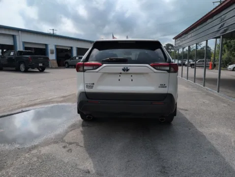 More photos of 2022 Toyota RAV4 Hybrid XLE Premium at Automaxx of the Carolinas, SC