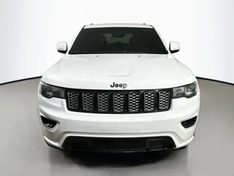 Photos of 2018 Jeep Grand Cherokee Altitude for sale in Summerville, SC at Automaxx of the Carolinas