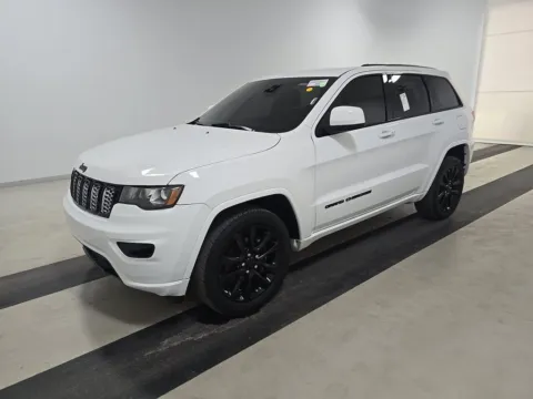 White 2018 Jeep Grand Cherokee Altitude for sale in Summerville, SC
