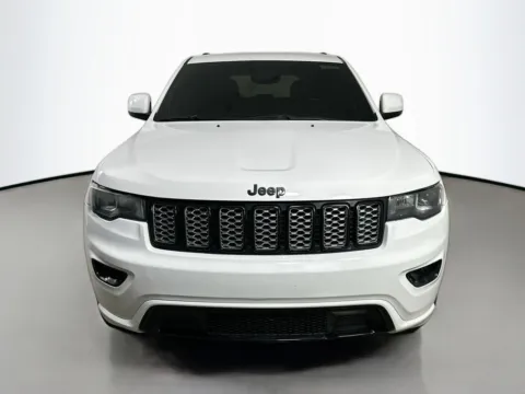 Photos of 2018 Jeep Grand Cherokee Altitude for sale in Summerville, SC at Automaxx of the Carolinas