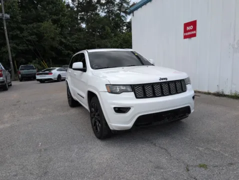 White 2018 Jeep Grand Cherokee Altitude for sale in Summerville, SC