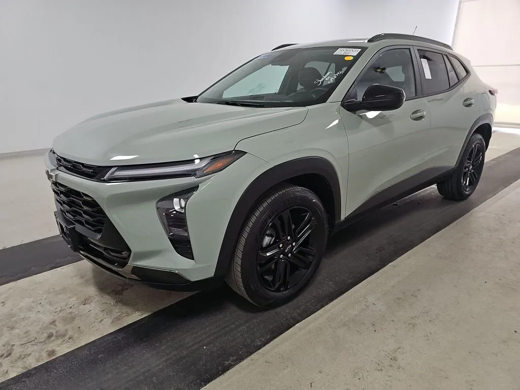 2025 Chevrolet Trax Activ's photo