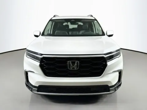 Photos of 2023 Honda Pilot Touring for sale in Summerville, SC at Automaxx of the Carolinas