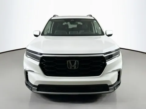 Photos of 2023 Honda Pilot Touring for sale in Summerville, SC at Automaxx of the Carolinas