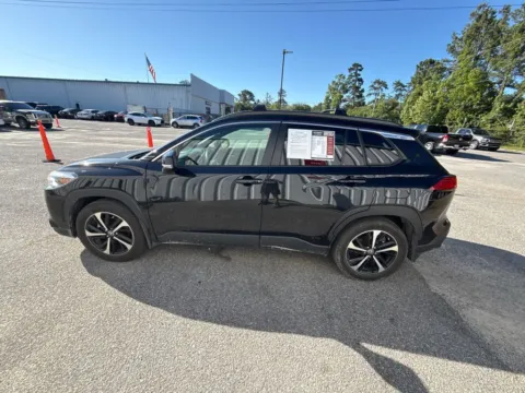 More photos of 2023 Toyota Corolla Cross Hybrid XSE at Automaxx of the Carolinas, SC