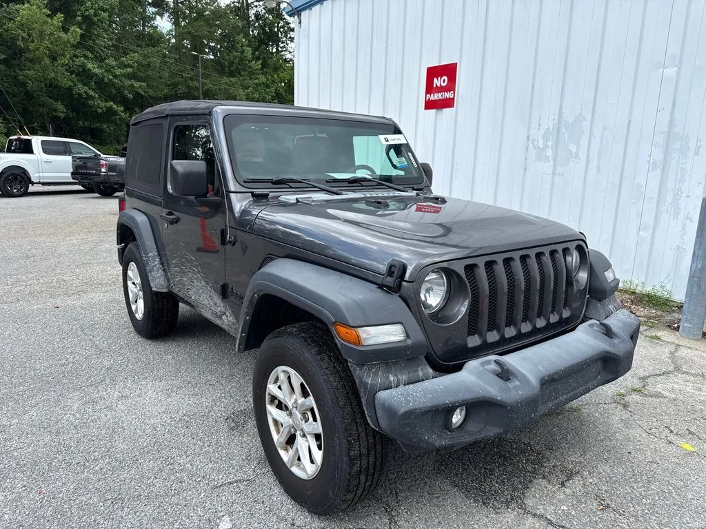2023 Jeep Wrangler Sport S's photo