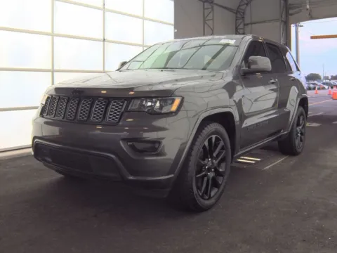Gray 2021 Jeep Grand Cherokee Laredo X for sale in Summerville, SC