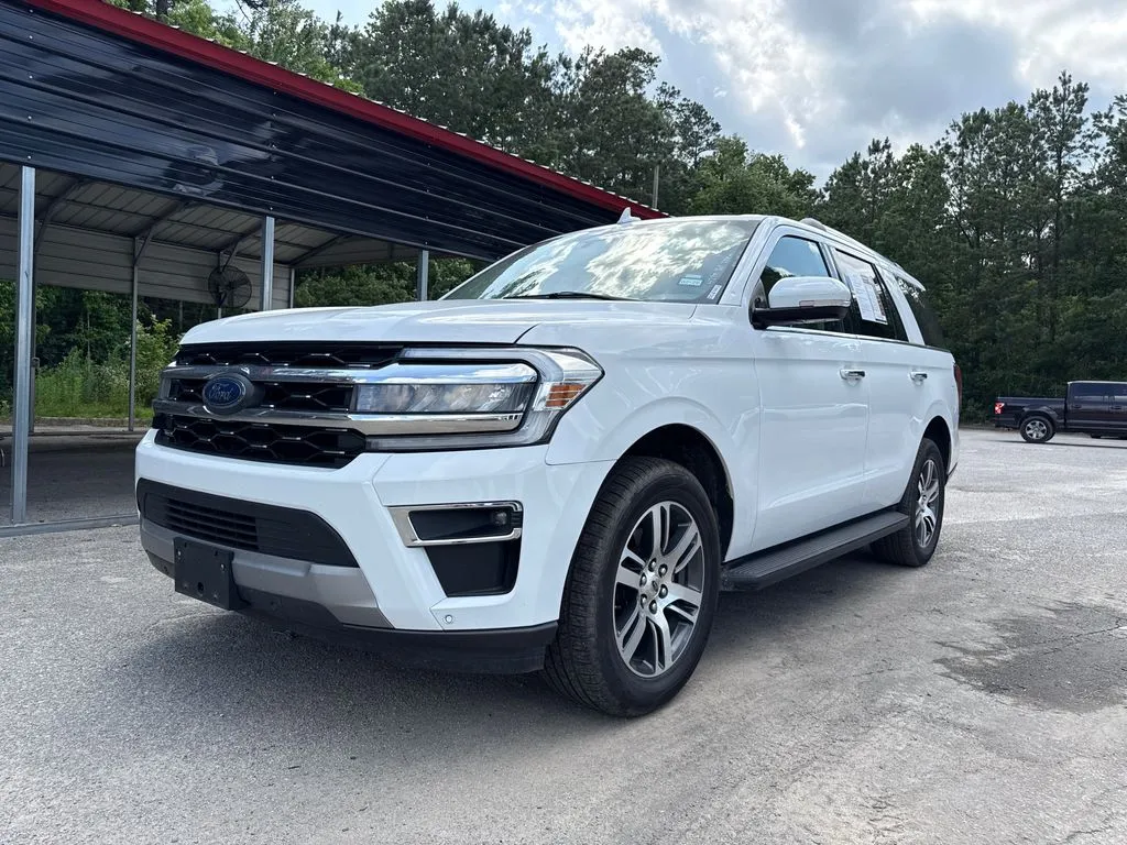 2024 Ford Expedition Limited's photo