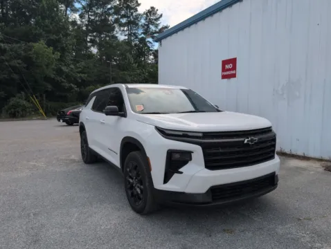 White 2024 Chevrolet Traverse LS for sale in Summerville, SC