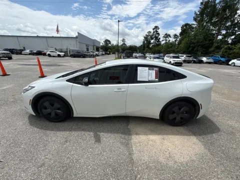 More photos of 2024 Toyota Prius LE at Automaxx of the Carolinas, SC