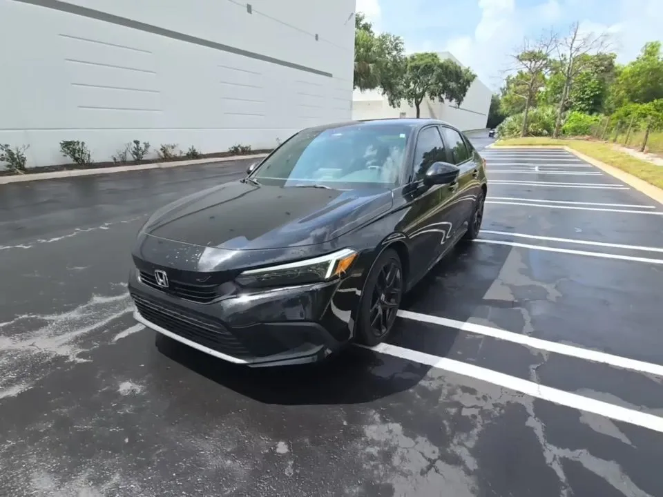 2022 Honda Civic Sport CVT's photo