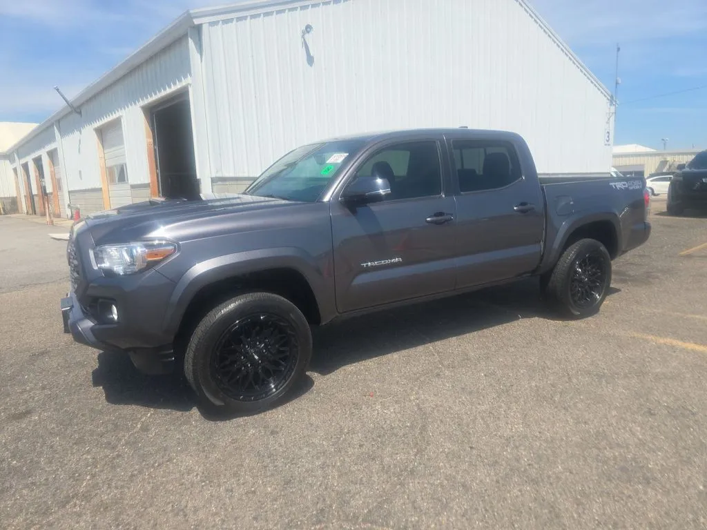 2023 Toyota Tacoma TRD Sport Double Cab 4WD V6 M/T SB's photo