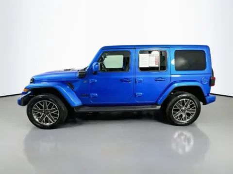 More photos of 2022 Jeep Wrangler Unlimited Sahara 4xe at Automaxx of the Carolinas, SC