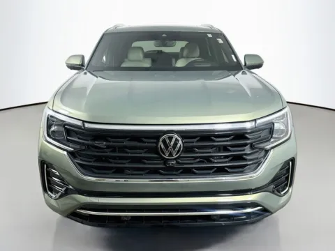 Photos of 2026 Volkswagen Atlas Cross Sport 2.0T SEL Premium R-Line for sale in Summerville, SC at Automaxx of the Carolinas