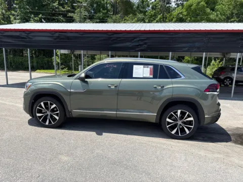 Another view of 2026 Volkswagen Atlas Cross Sport 2.0T SEL Premium R-Line for sale in Summerville, SC at Automaxx of the Carolinas