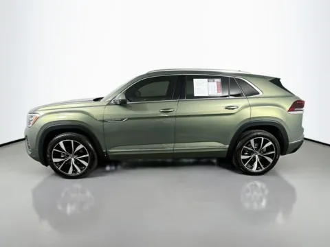 More photos of 2026 Volkswagen Atlas Cross Sport 2.0T SEL Premium R-Line at Automaxx of the Carolinas, SC