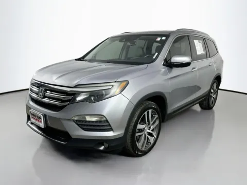 Another view of 2017 Honda Pilot Touring for sale in Summerville, SC at Automaxx of the Carolinas