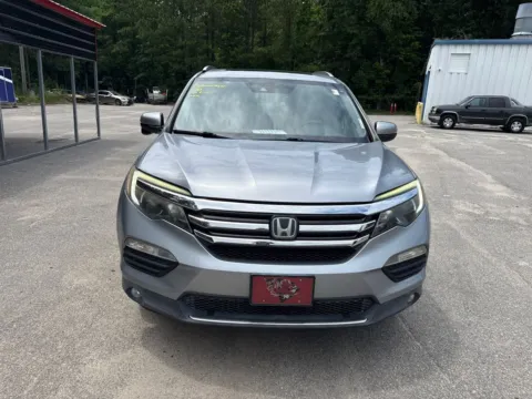 Photos of 2017 Honda Pilot Touring for sale in Summerville, SC at Automaxx of the Carolinas