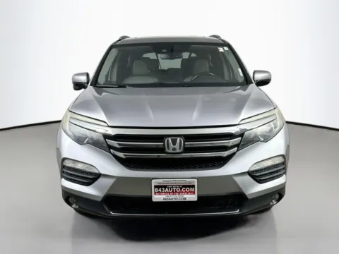 Photos of 2017 Honda Pilot Touring for sale in Summerville, SC at Automaxx of the Carolinas