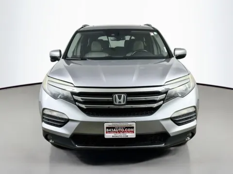 Photos of 2017 Honda Pilot Touring for sale in Summerville, SC at Automaxx of the Carolinas