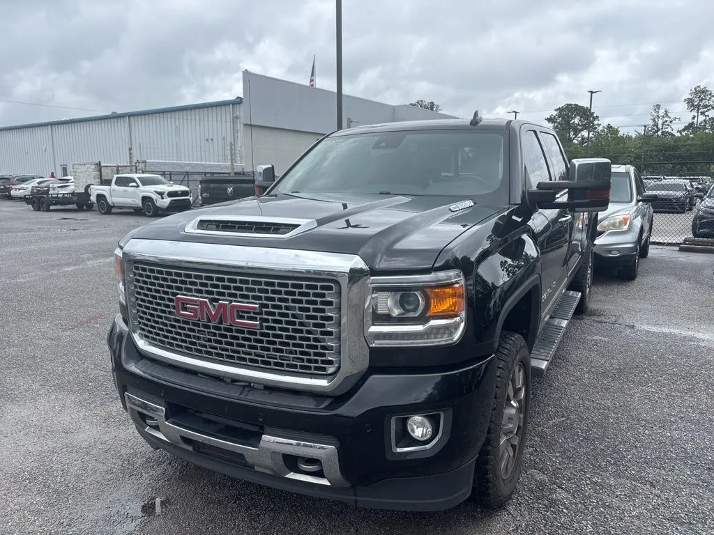 Black 2017 GMC Sierra 2500HD Denali for sale in Summerville, SC