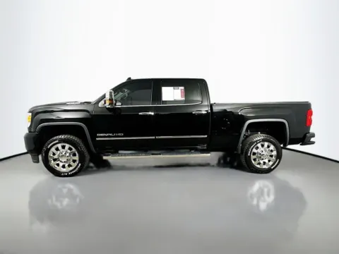 More photos of 2017 GMC Sierra 2500HD Denali at Automaxx of the Carolinas, SC