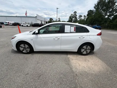 More photos of 2020 Hyundai Ioniq Hybrid Blue at Automaxx of the Carolinas, SC