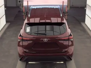 More photos of 2021 Toyota Highlander XLE at Automaxx of the Carolinas, SC