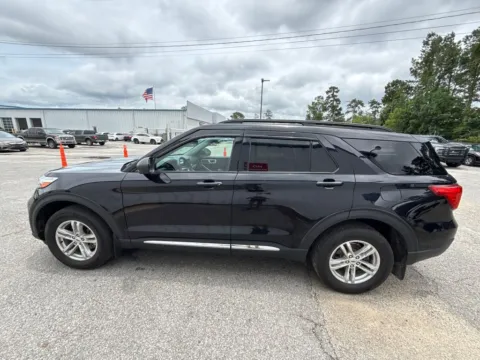 More photos of 2022 Ford Explorer XLT at Automaxx of the Carolinas, SC
