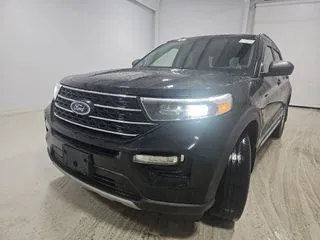 2022 Ford Explorer XLT 4WD's photo