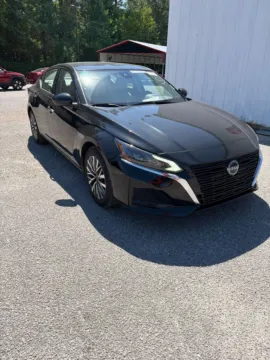 Black 2023 Nissan Altima 2.5 SV for sale in Summerville, SC