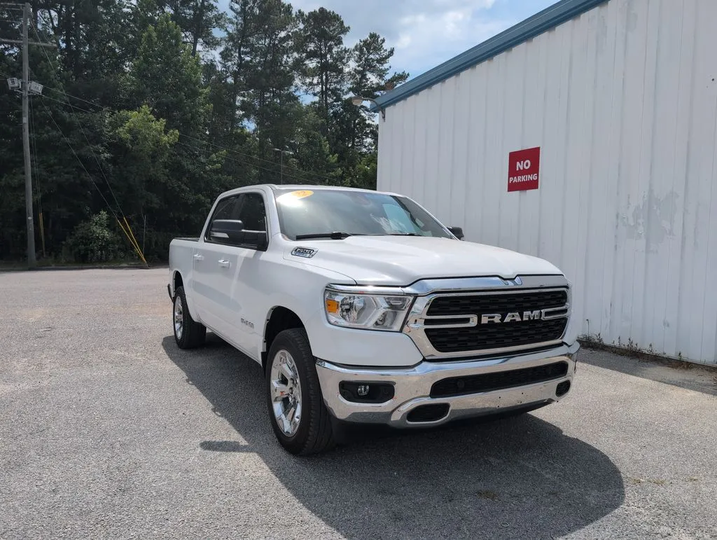 2022 RAM 1500 Big Horn/Lone Star 4x4 Crew Cab 5'7's photo