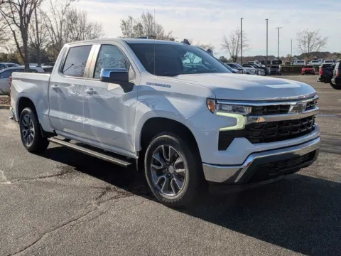 White 2024 Chevrolet Silverado 1500 LT for sale in Summerville, SC