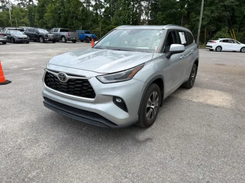 More photos of 2021 Toyota Highlander XLE at Automaxx of the Carolinas, SC