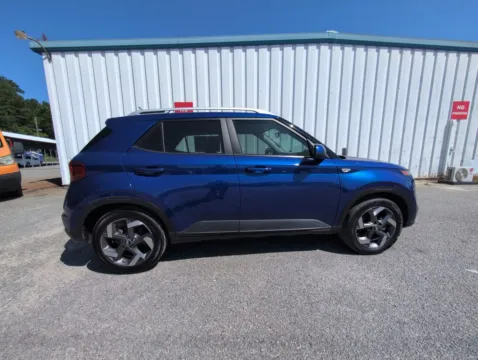 More photos of 2024 Hyundai Venue Limited at Automaxx of the Carolinas, SC
