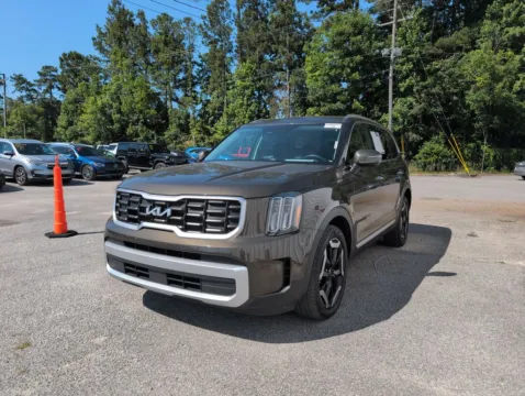 Another view of 2025 Kia Telluride S for sale in Summerville, SC at Automaxx of the Carolinas