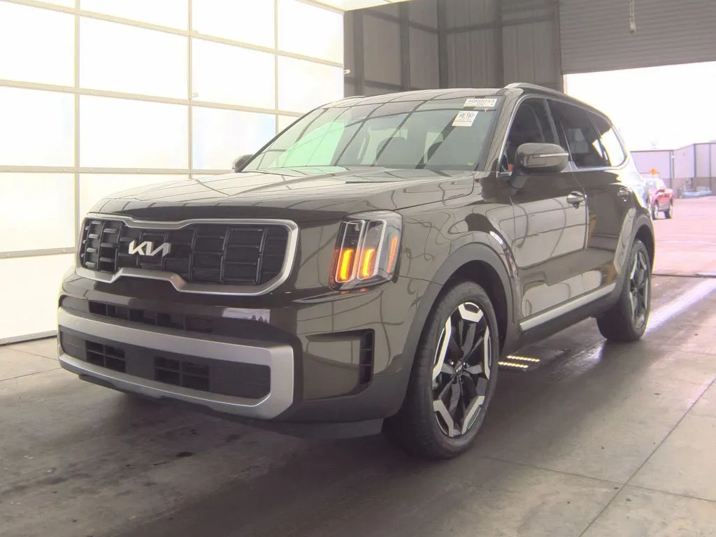 2025 Kia Telluride S AWD's photo