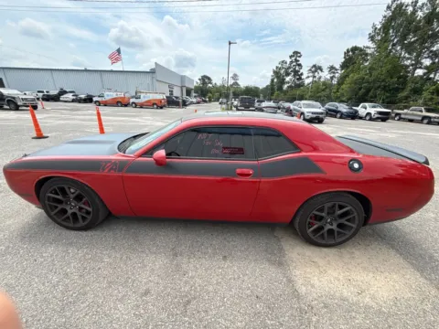 More photos of 2018 Dodge Challenger R/T at Automaxx of the Carolinas, SC