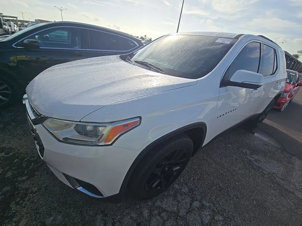 White 2021 Chevrolet Traverse LT for sale in Summerville, SC