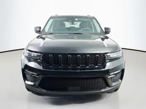 Photos of 2023 Jeep Grand Cherokee Limited for sale in Summerville, SC at Automaxx of the Carolinas
