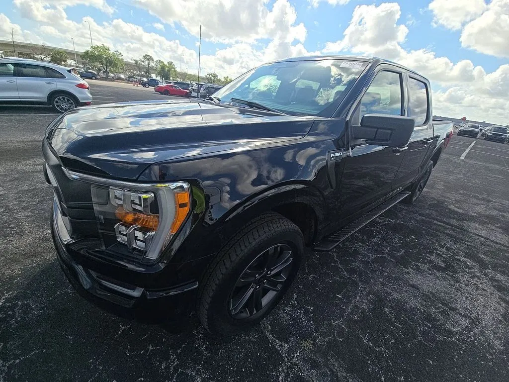 Black 2023 Ford F-150 XLT for sale in Summerville, SC