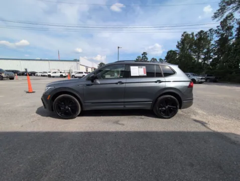 More photos of 2023 Volkswagen Tiguan 2.0T SE R-Line Black at Automaxx of the Carolinas, SC