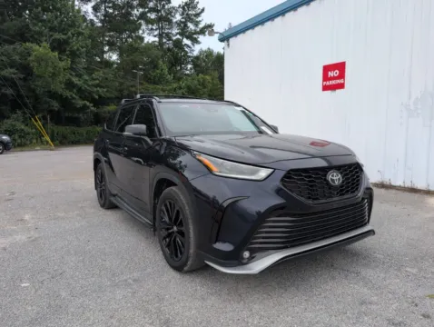 Blue 2023 Toyota Highlander XSE for sale in Summerville, SC