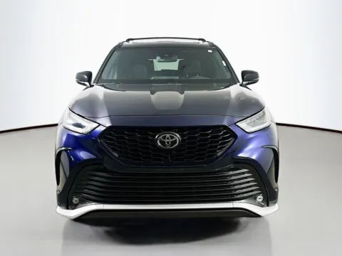 Photos of 2023 Toyota Highlander XSE for sale in Summerville, SC at Automaxx of the Carolinas